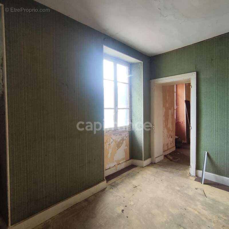 Maison à SAINT-ALBIN-DE-VAULSERRE