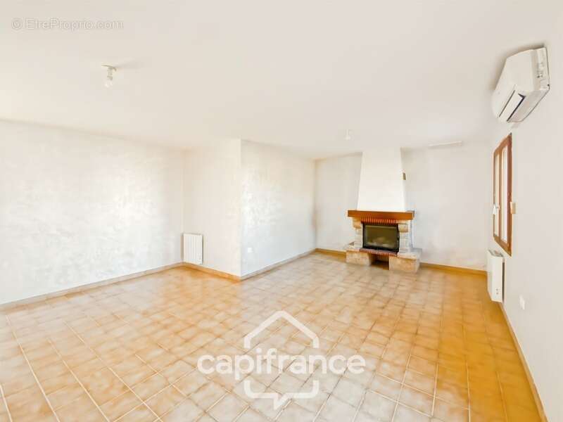 Maison à SAINTE-LIVRADE-SUR-LOT