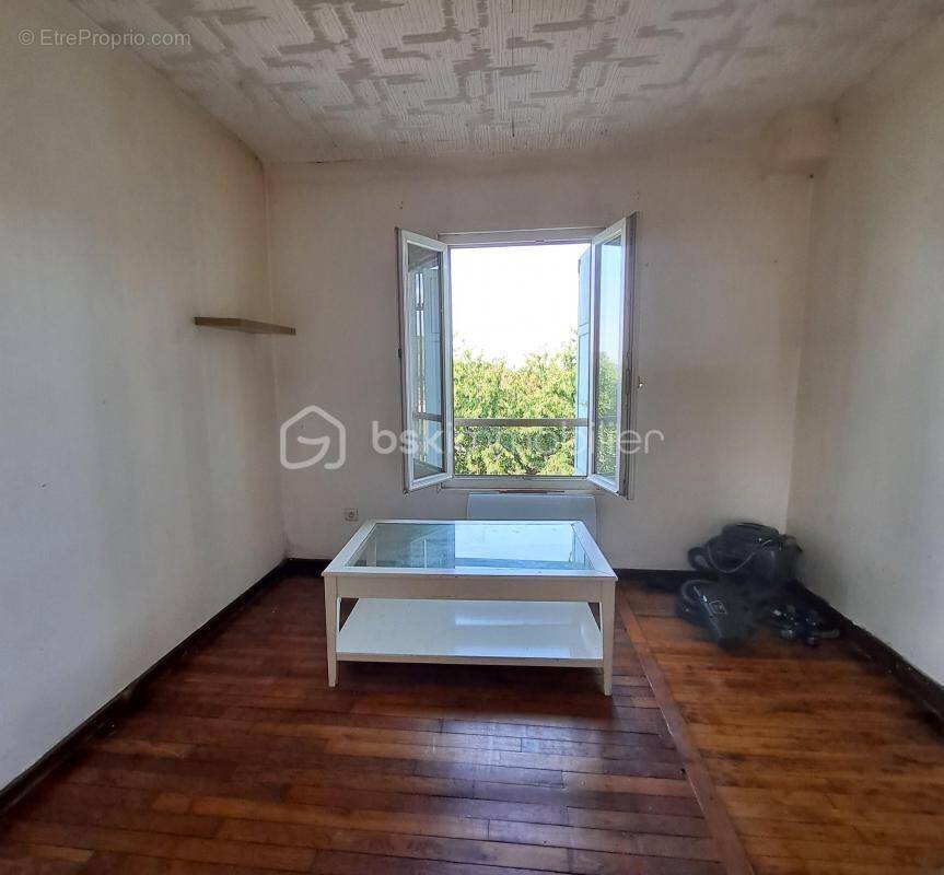 Appartement à DAMMARIE-LES-LYS