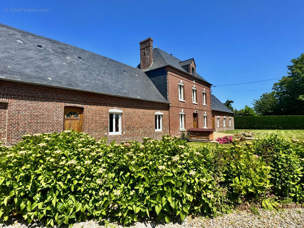 Maison à TOCQUEVILLE-EN-CAUX