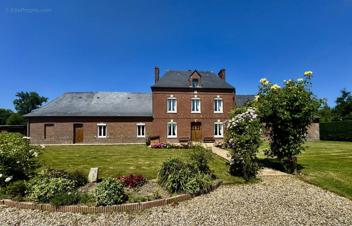 Maison à TOCQUEVILLE-EN-CAUX