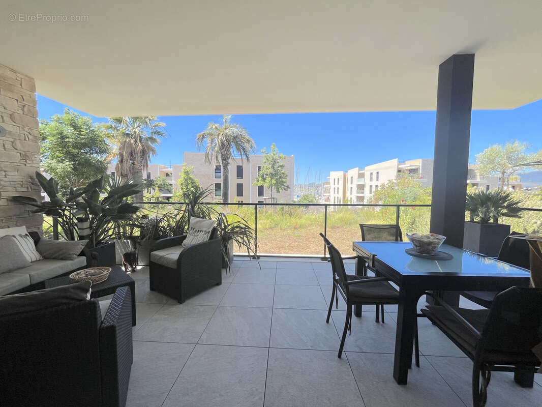 Appartement à SAINT-MANDRIER-SUR-MER