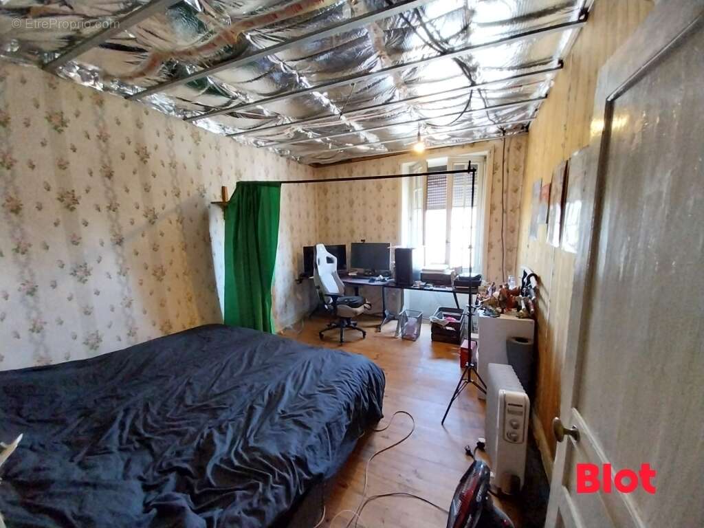 Maison à MINIAC-MORVAN