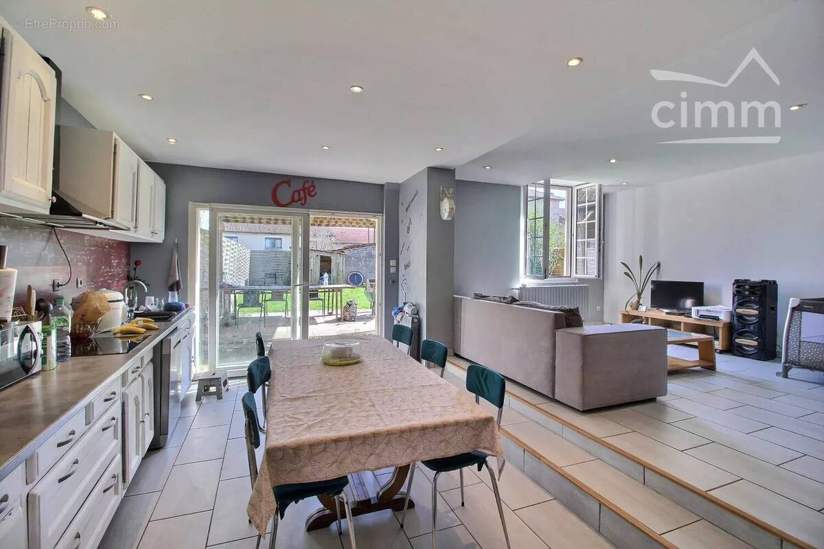 Maison à REVIGNY-SUR-ORNAIN