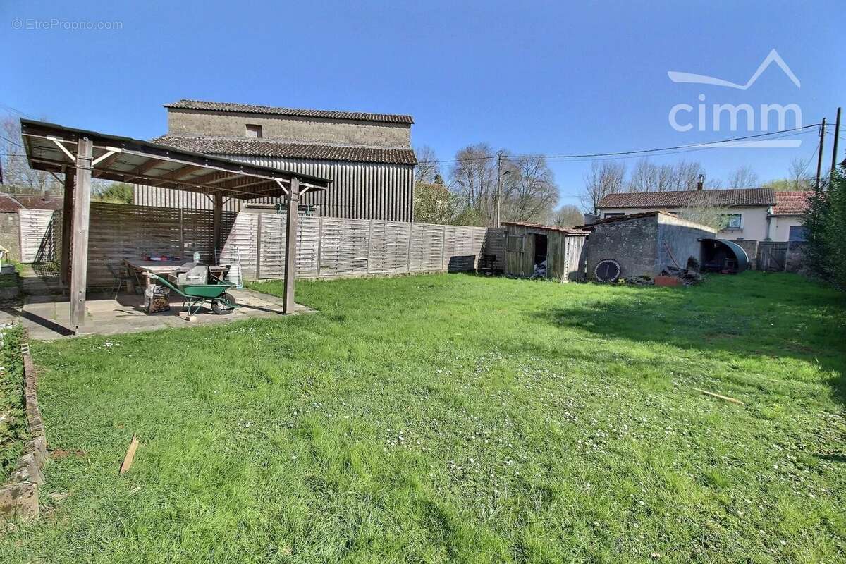 Maison à REVIGNY-SUR-ORNAIN