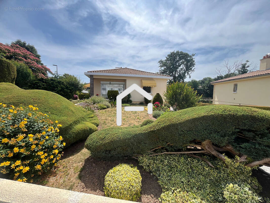 Maison à LE CHAMP-SAINT-PERE