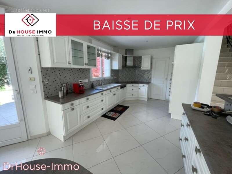 Maison à SAINT-PIERRE-LES-NEMOURS