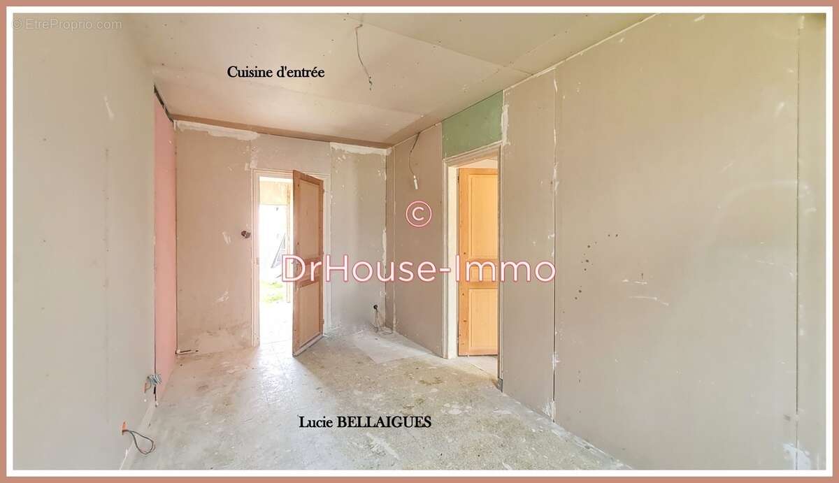 Maison à VILLENEUVE-AU-CHEMIN