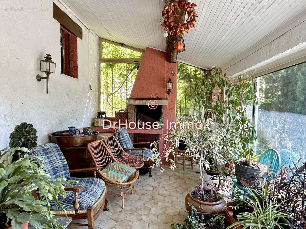 Maison à LORGUES