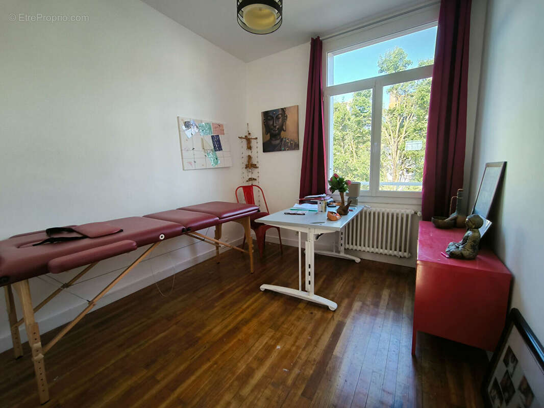 Appartement à DONGES