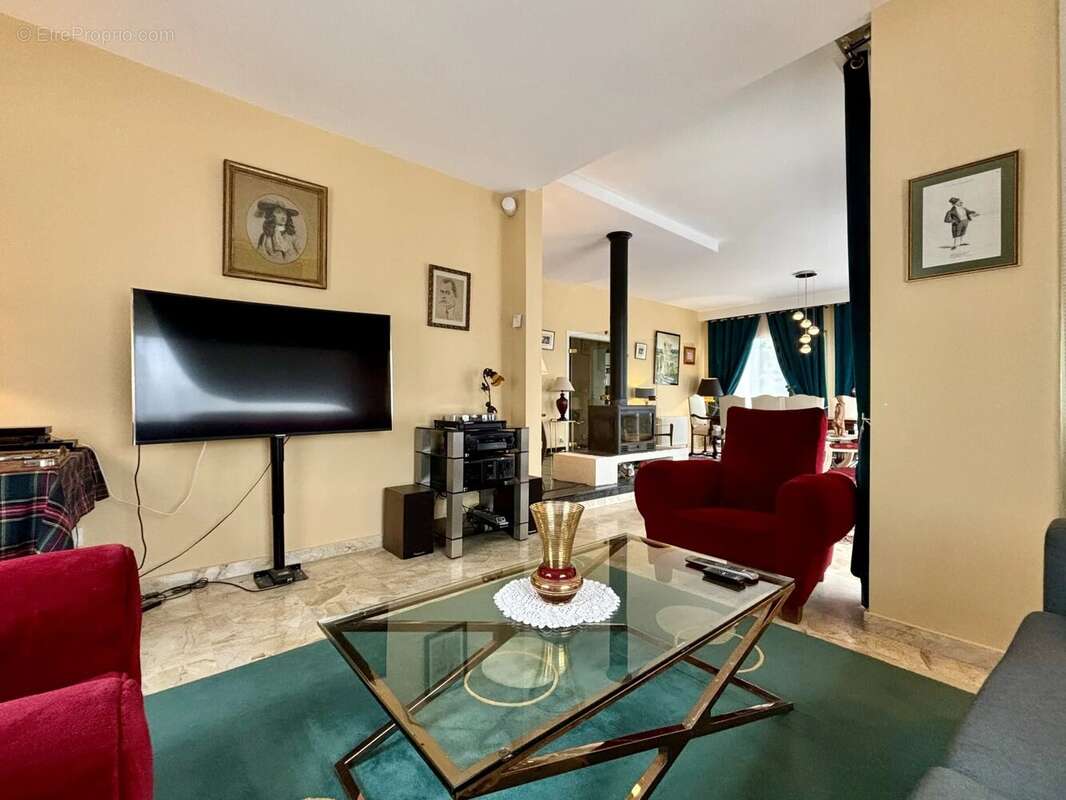 Maison à SAINTE-LIVRADE-SUR-LOT