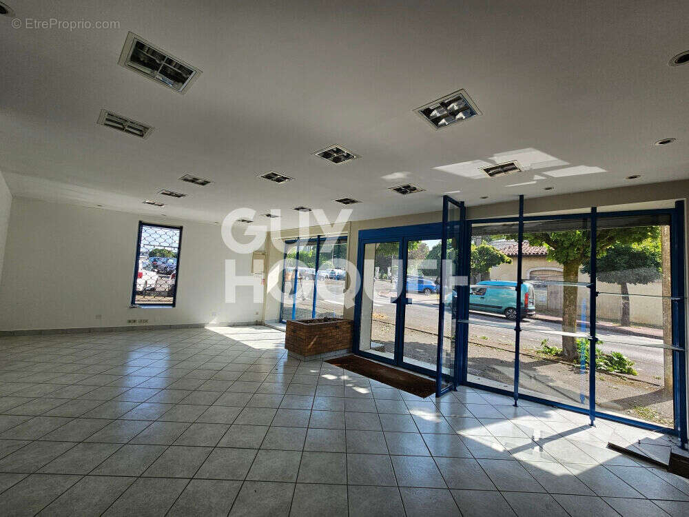 Commerce à MONT-DE-MARSAN