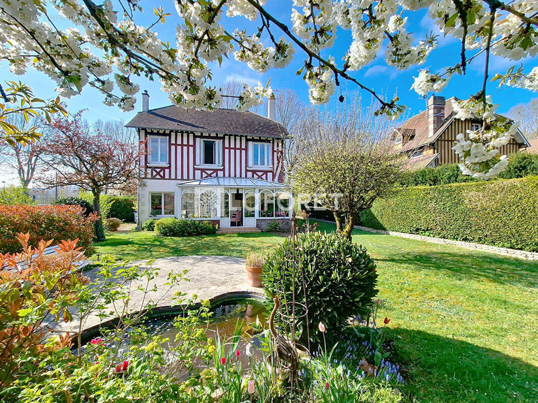 Maison à EVREUX