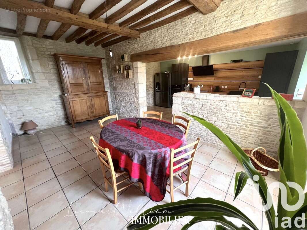 Photo 7 - Maison à MOULT