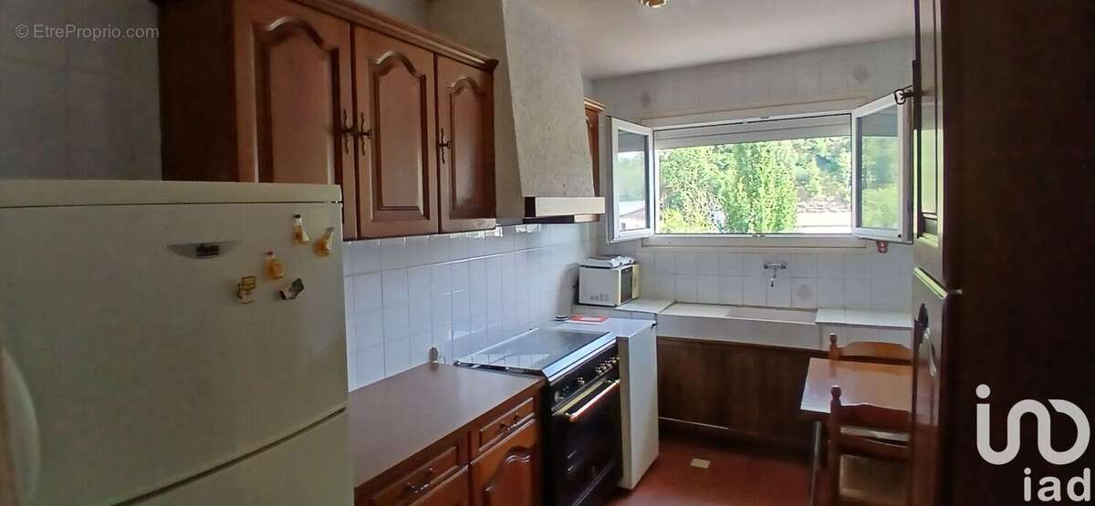 Photo 9 - Appartement à LE CHAMBON-FEUGEROLLES