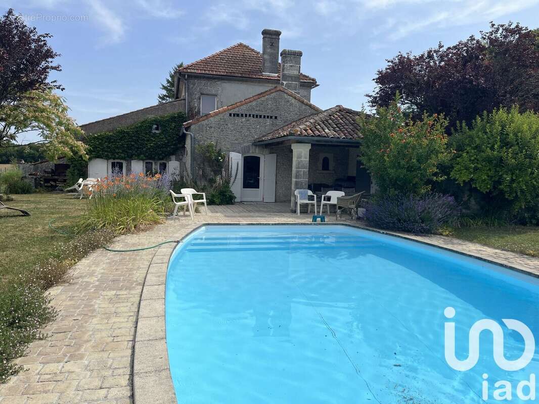 Photo 4 - Maison à GERMIGNAC