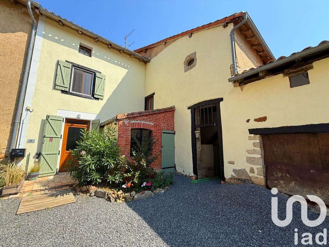 Photo 2 - Maison à LE VIGEANT