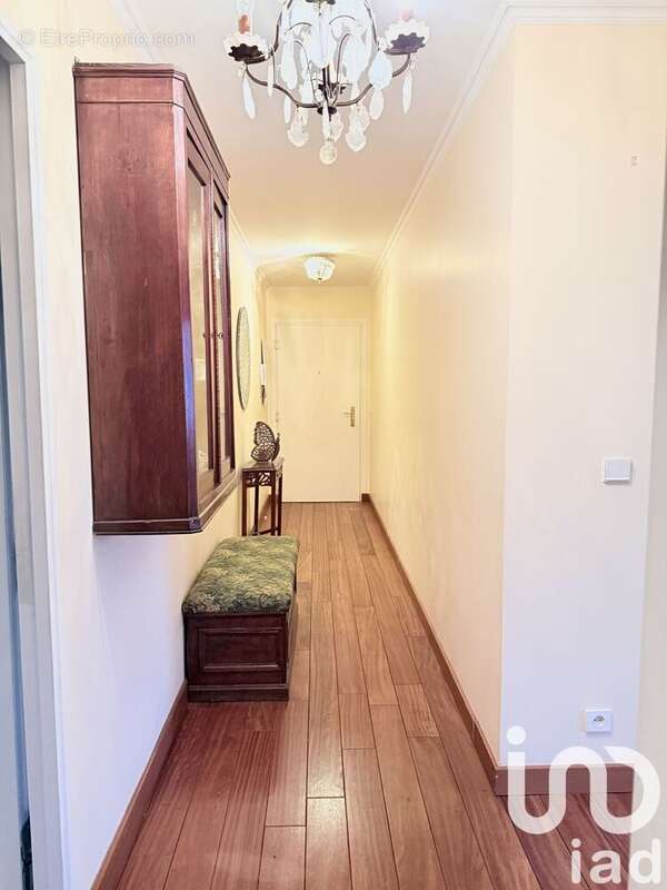 Photo 3 - Appartement à RUEIL-MALMAISON