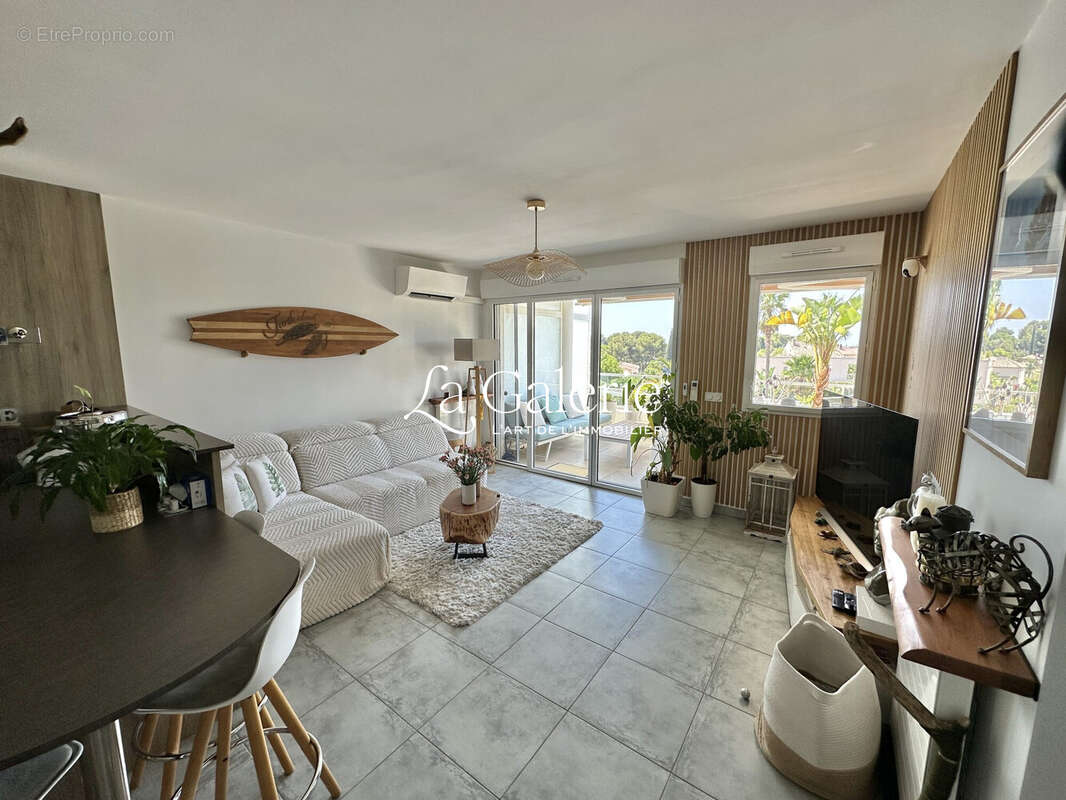 Appartement à CARQUEIRANNE