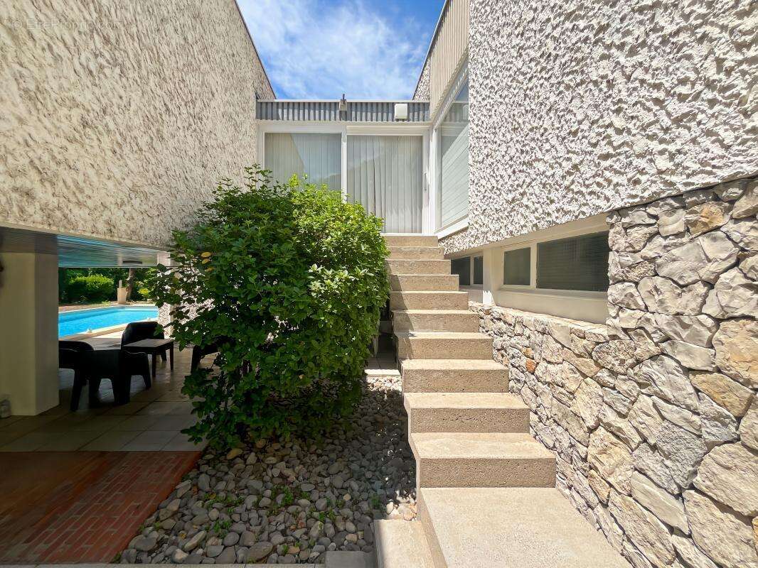 Maison à LORIOL-SUR-DROME