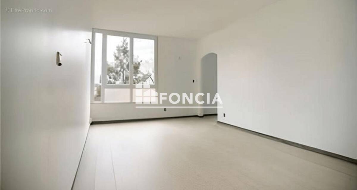 Appartement à SAINT-PIERRE-LES-ELBEUF