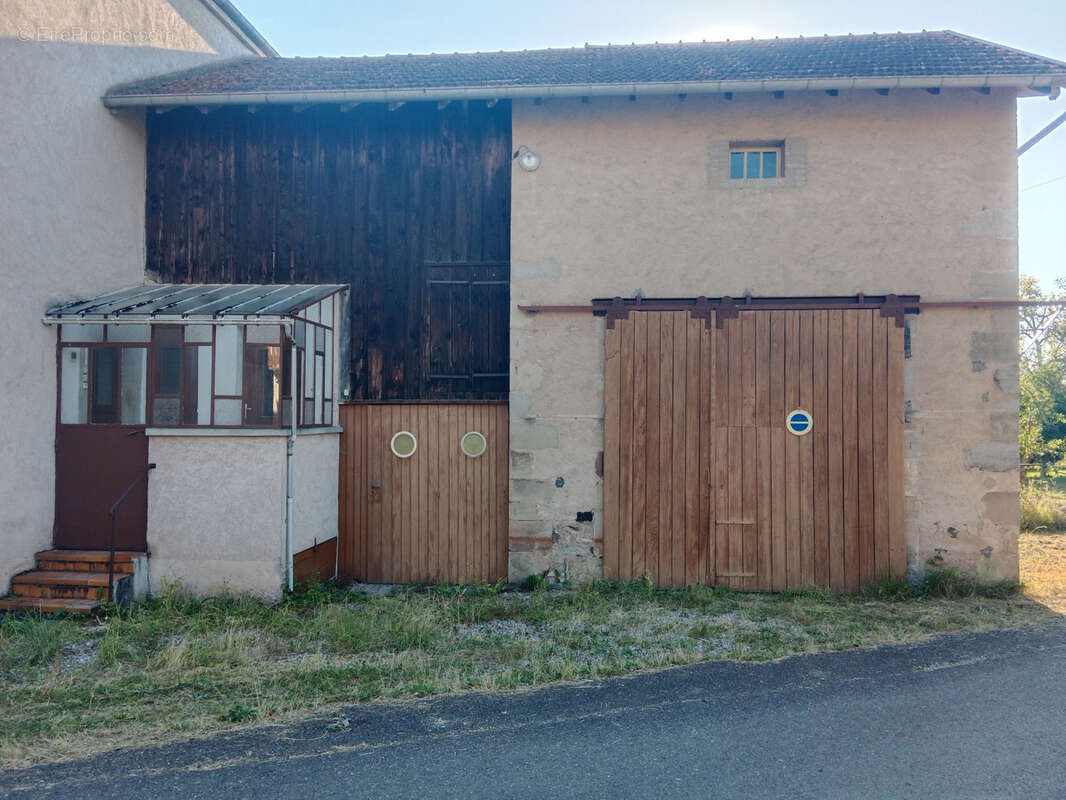Maison à FOUGEROLLES