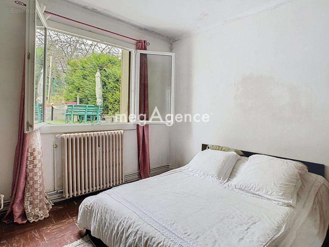 Maison à SAVIGNY-SUR-ORGE