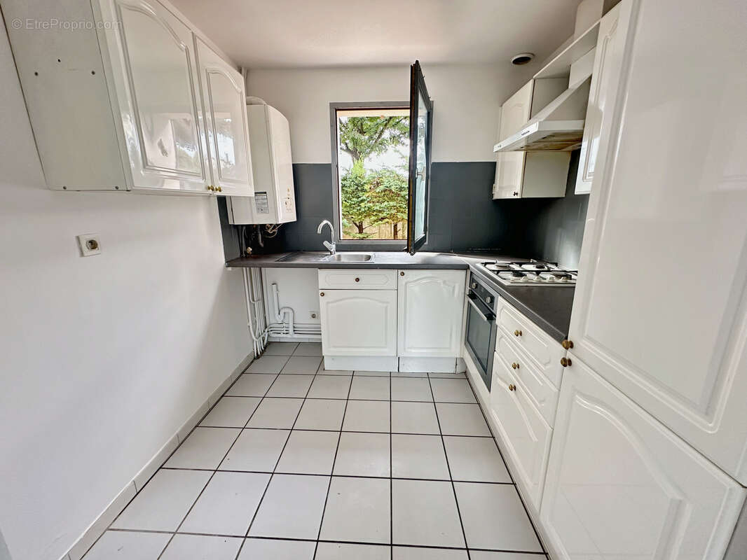 Maison à PIERRE-BENITE