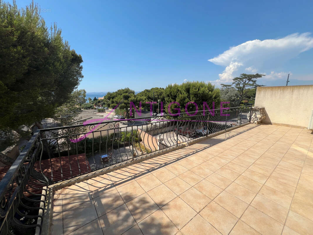 Appartement à SIX-FOURS-LES-PLAGES