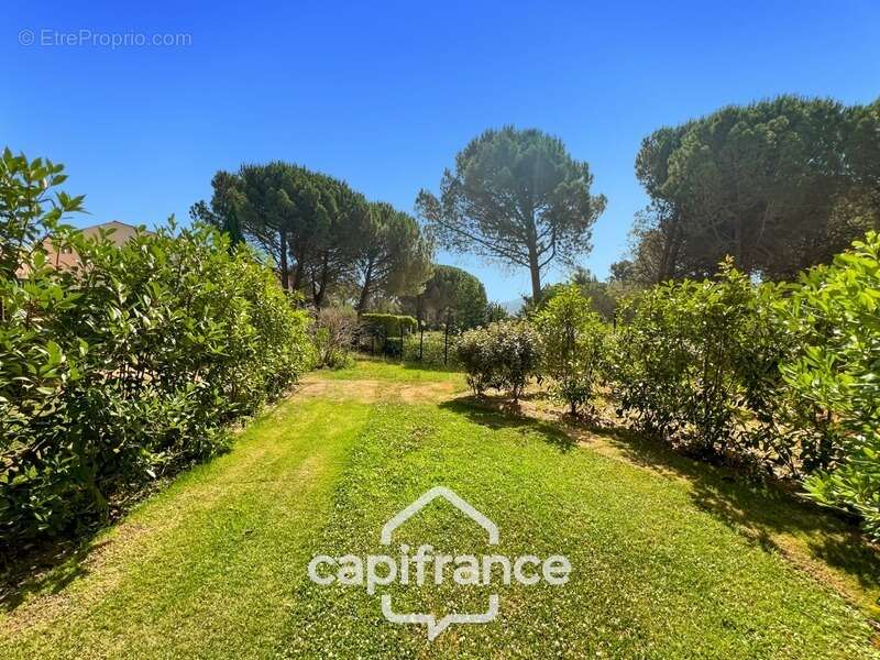 Appartement à MALLEMORT