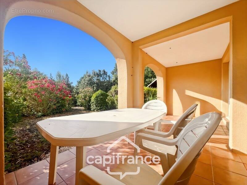 Appartement à MALLEMORT