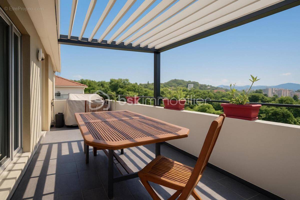 Appartement à MARSEILLE-12E