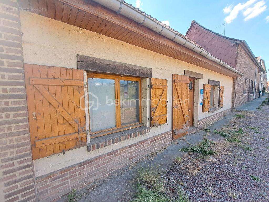 Maison à EAUCOURT-SUR-SOMME