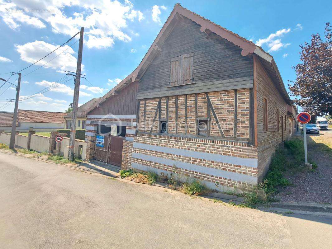 Maison à EAUCOURT-SUR-SOMME