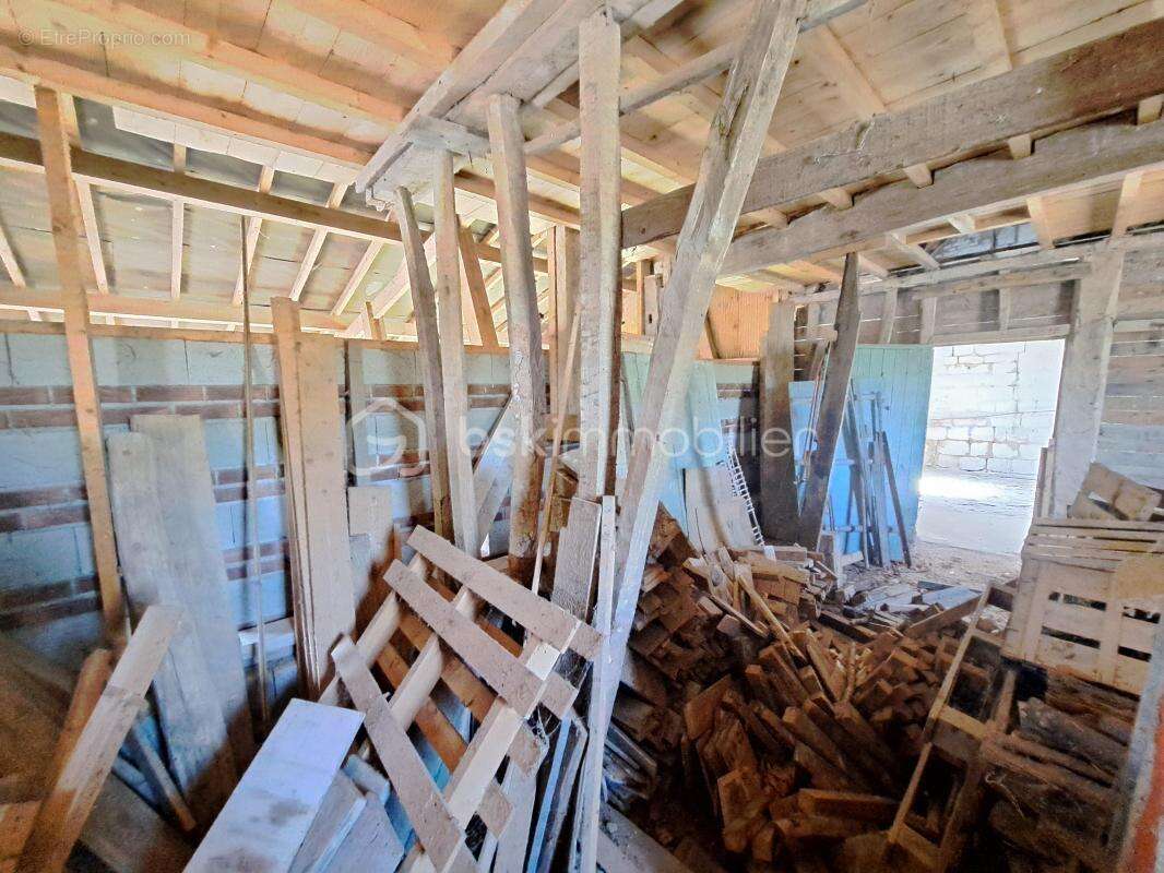 Maison à EAUCOURT-SUR-SOMME