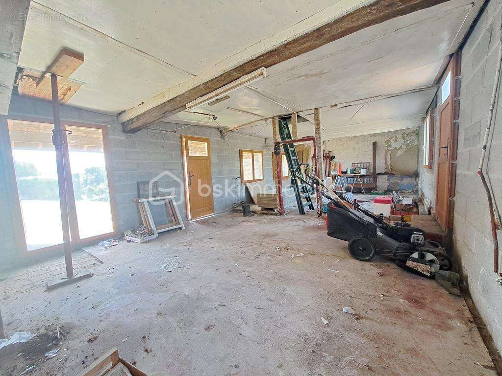 Maison à EAUCOURT-SUR-SOMME