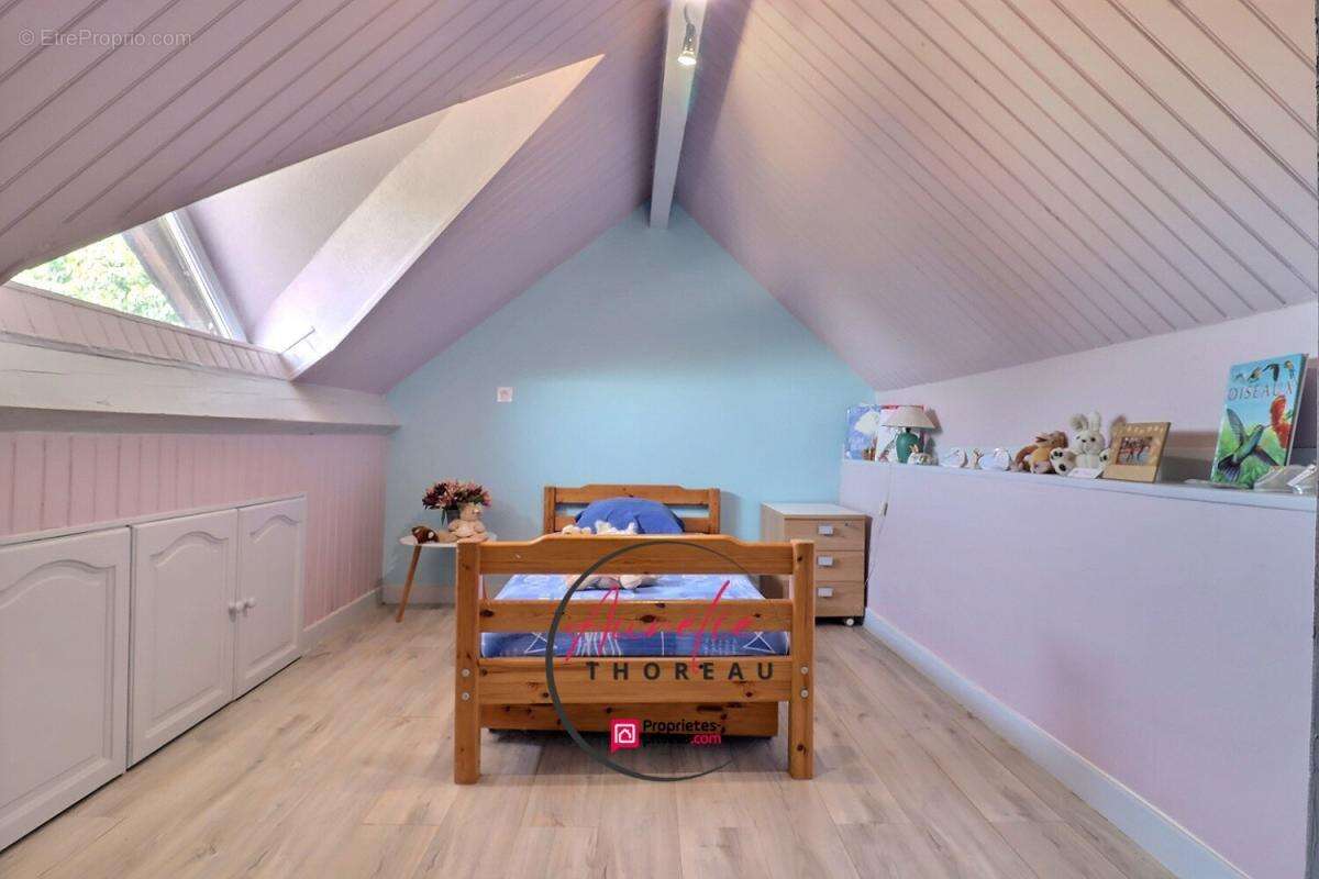 Maison à NEUVILLE-AUX-BOIS