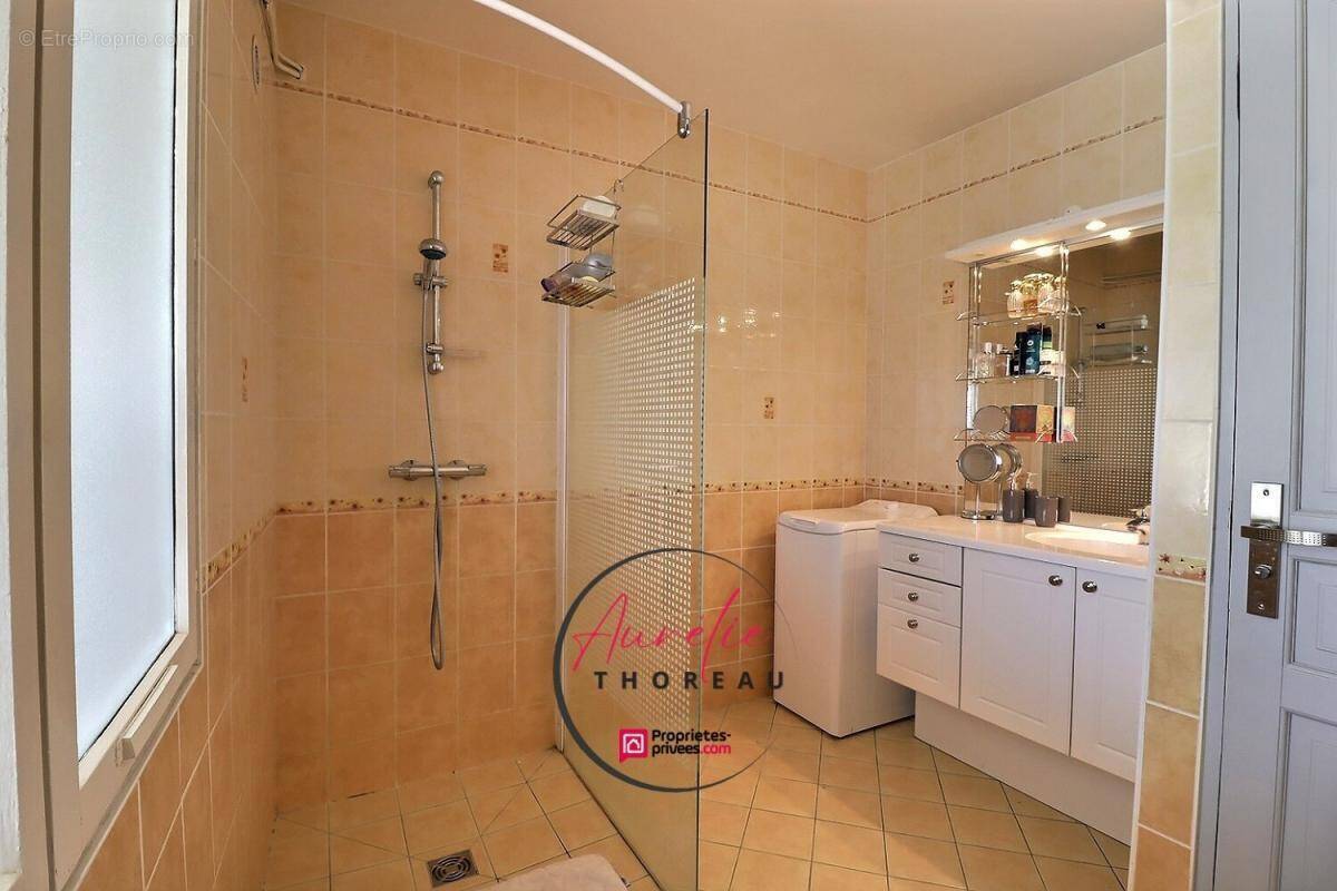 Maison à NEUVILLE-AUX-BOIS