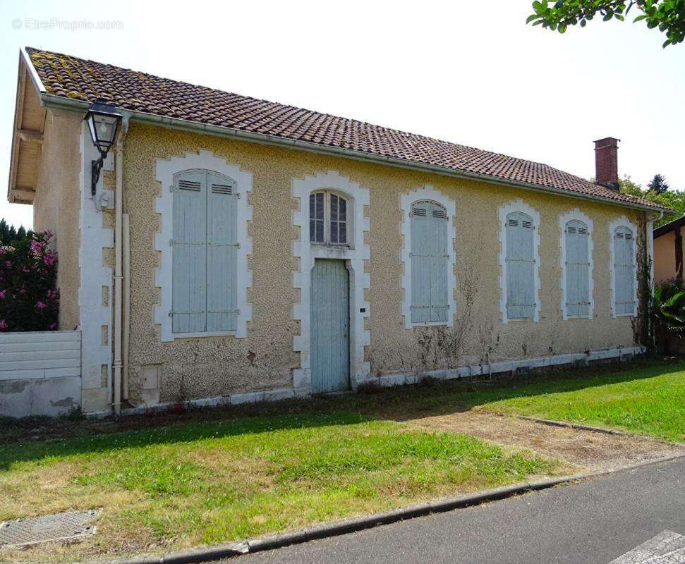 Maison à LAUREDE
