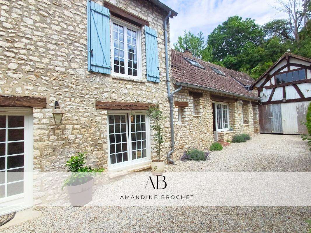 Maison à BREUILPONT