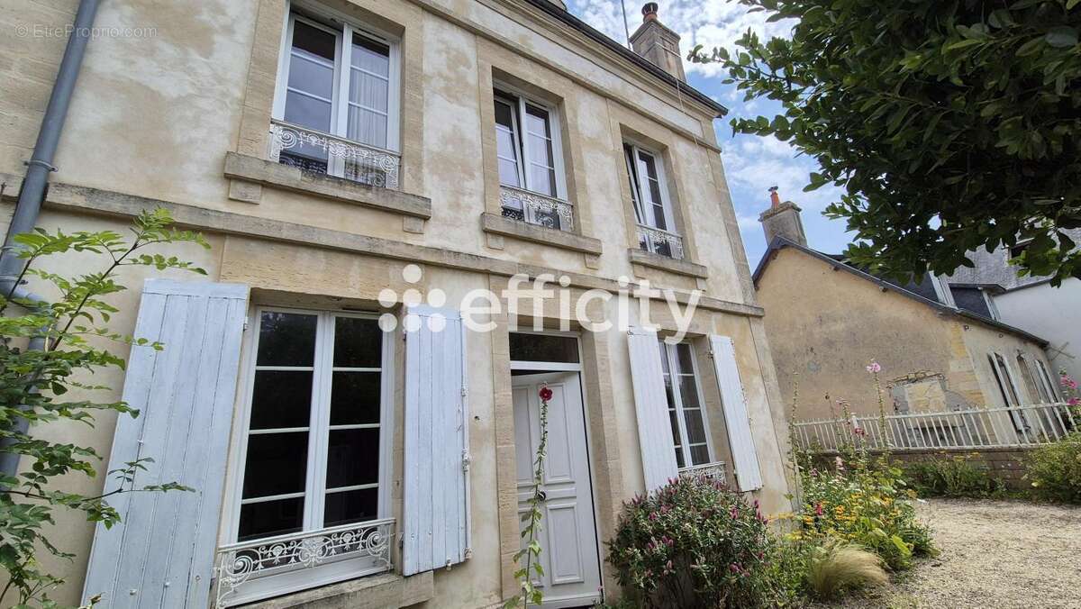 Maison à ARROMANCHES-LES-BAINS