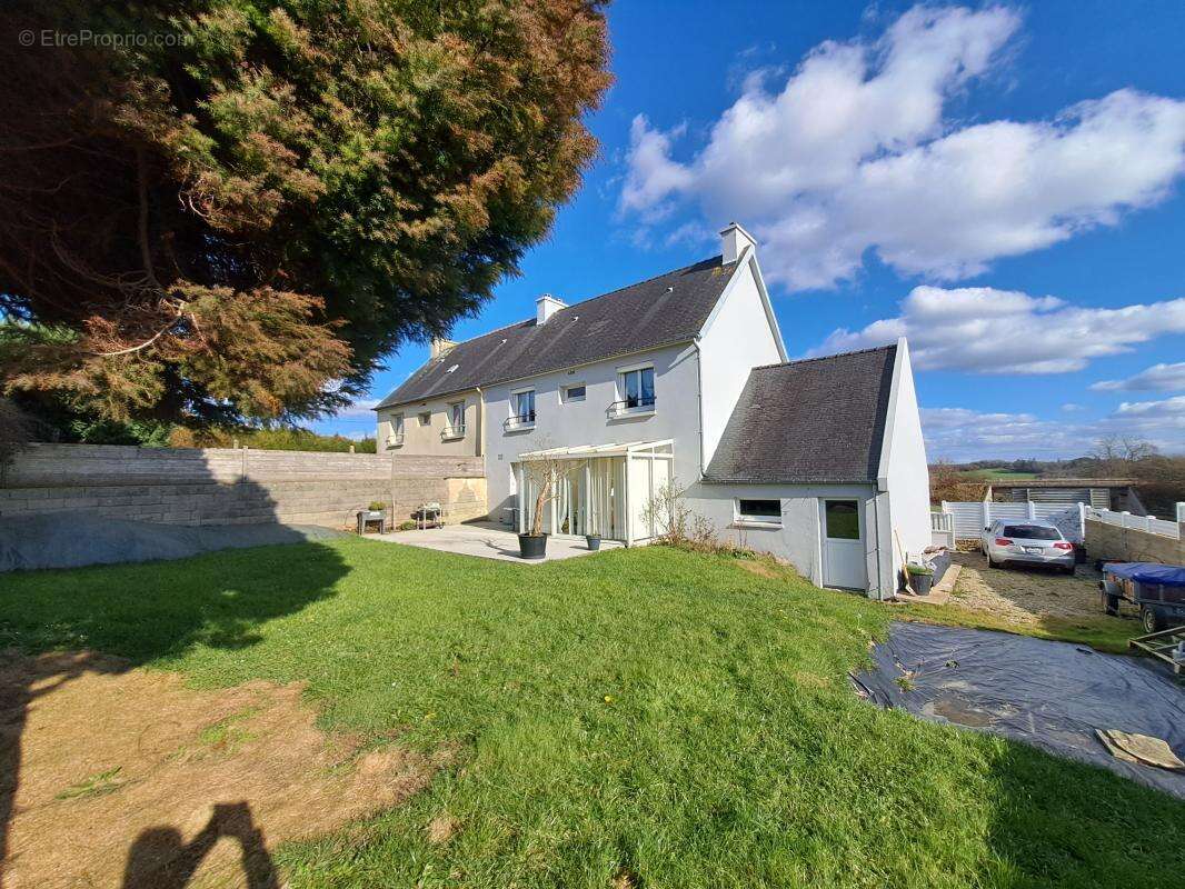 Maison à SAINT-MARTIN-DES-CHAMPS