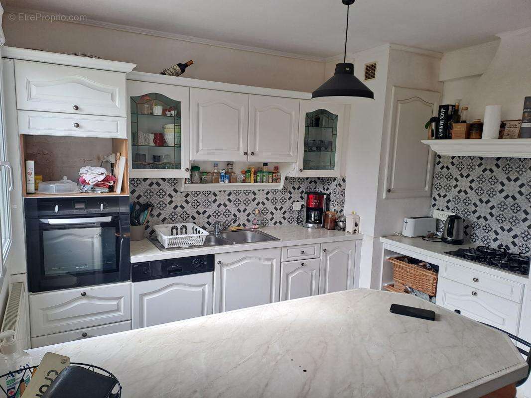 Maison à SAINT-MARTIN-DES-CHAMPS