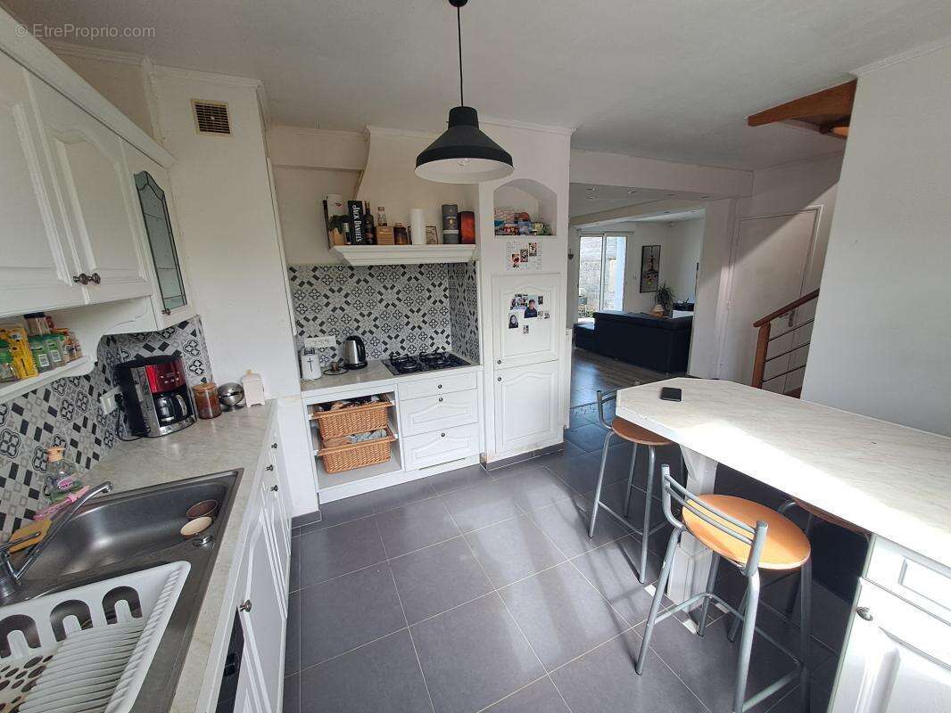 Maison à SAINT-MARTIN-DES-CHAMPS