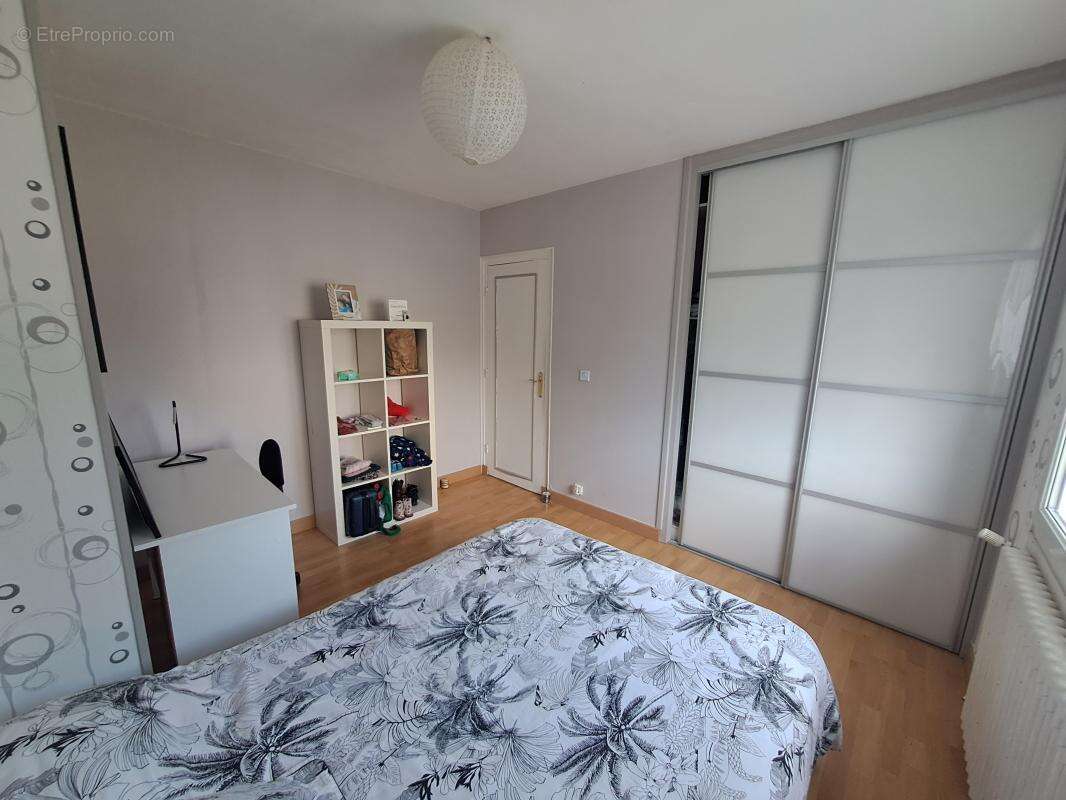 Maison à SAINT-MARTIN-DES-CHAMPS