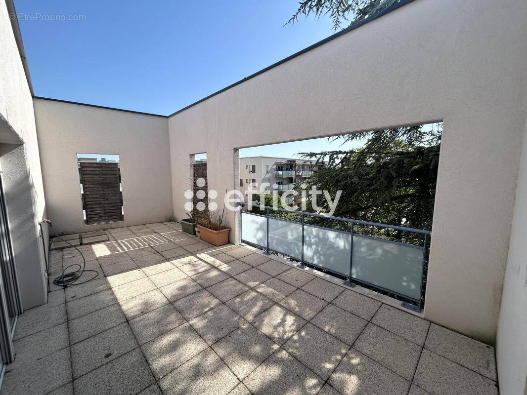 Appartement à MIONS