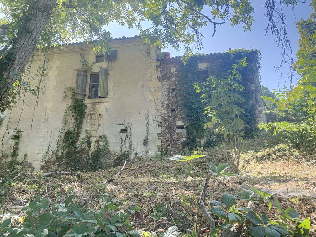 Maison à GRUN-BORDAS