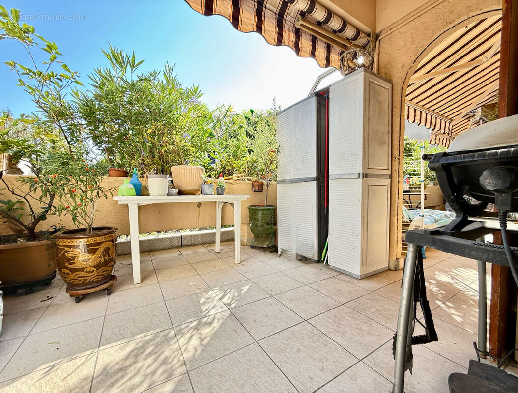 Autre à SIX-FOURS-LES-PLAGES