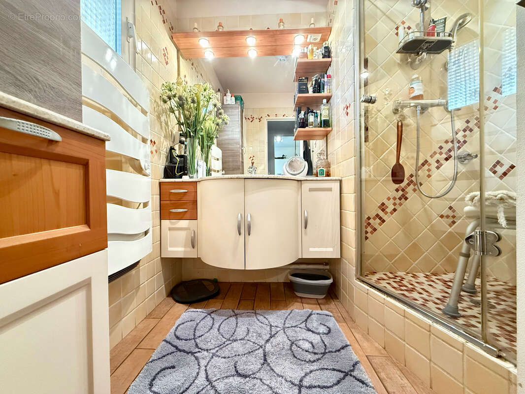 Autre à SIX-FOURS-LES-PLAGES