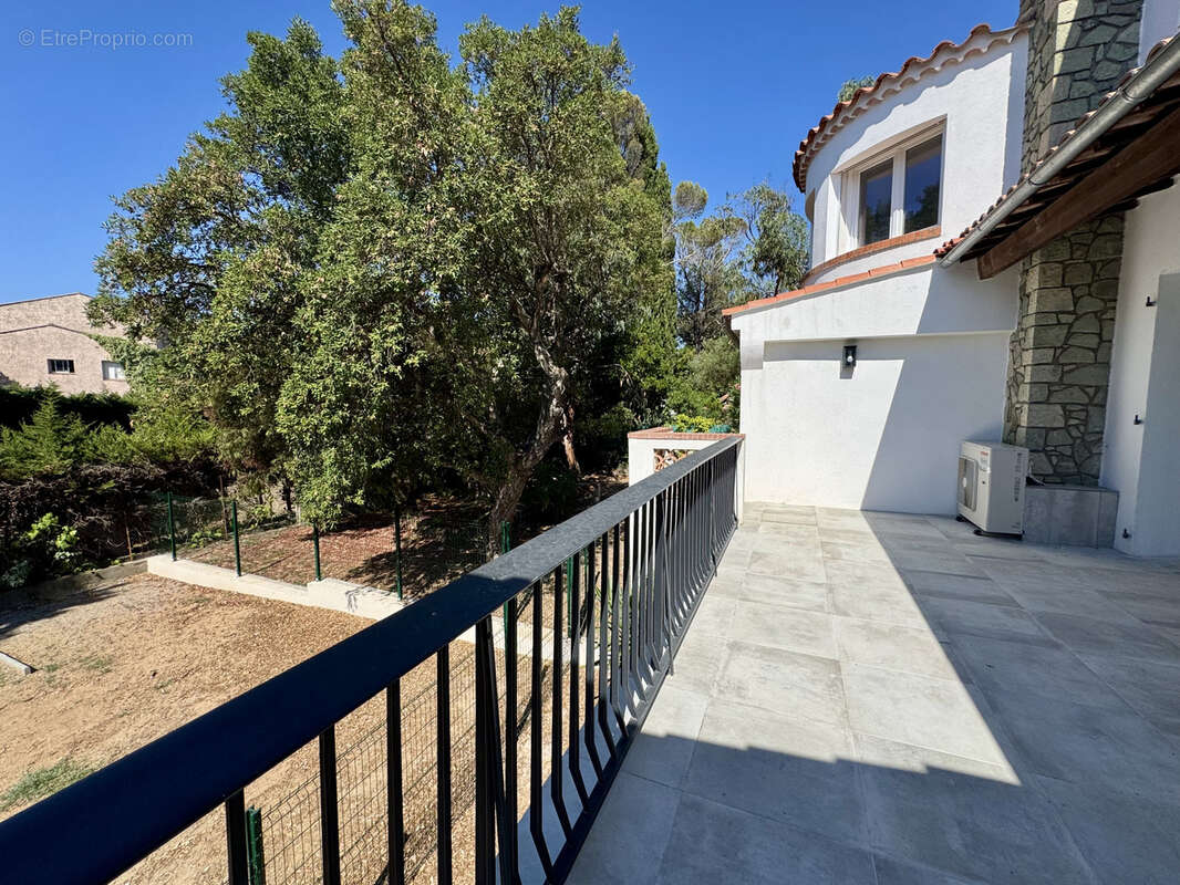 Appartement à FREJUS